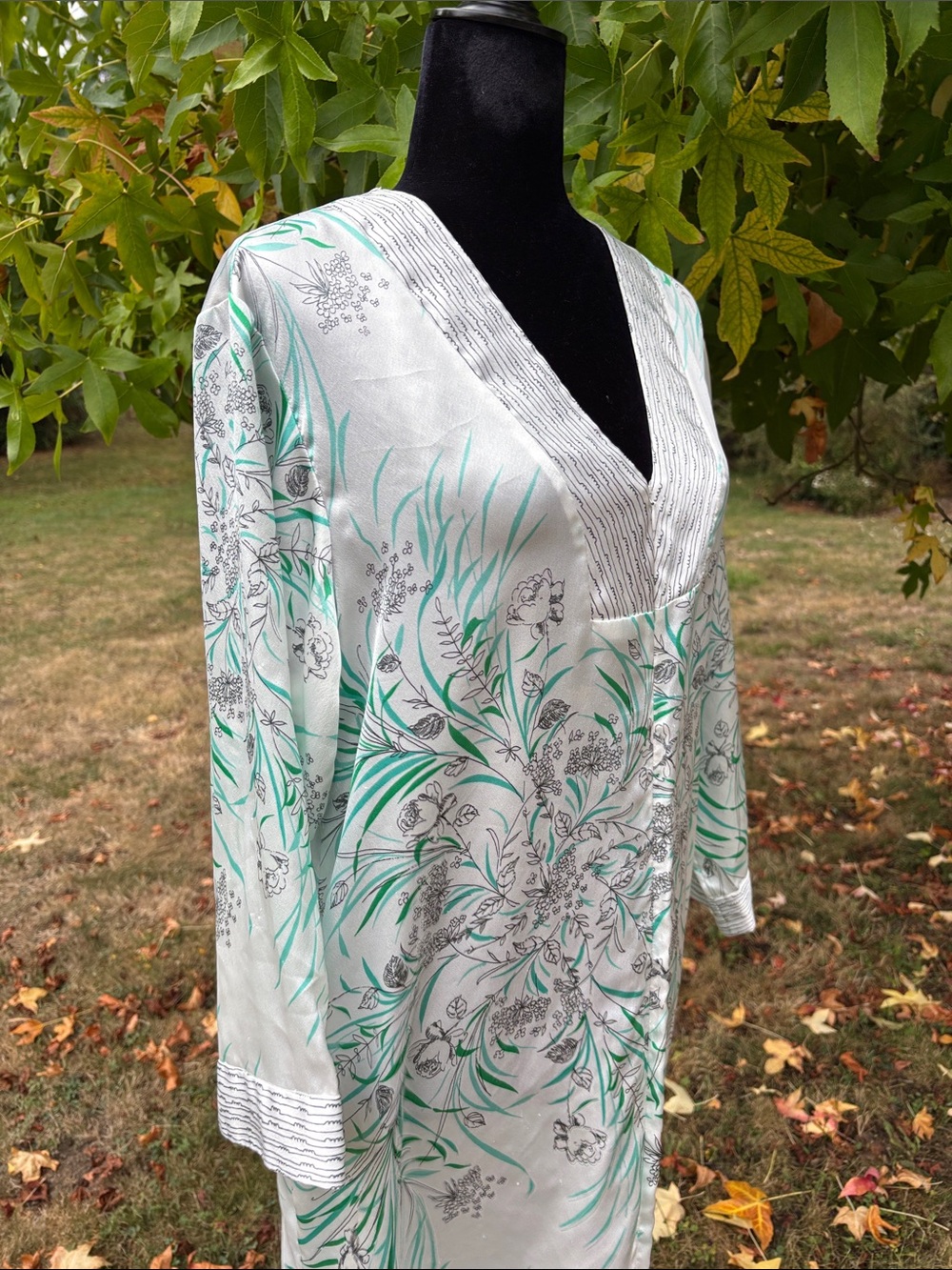 Oscar de la Renta Kaftan Robe - Picture 4 of 9